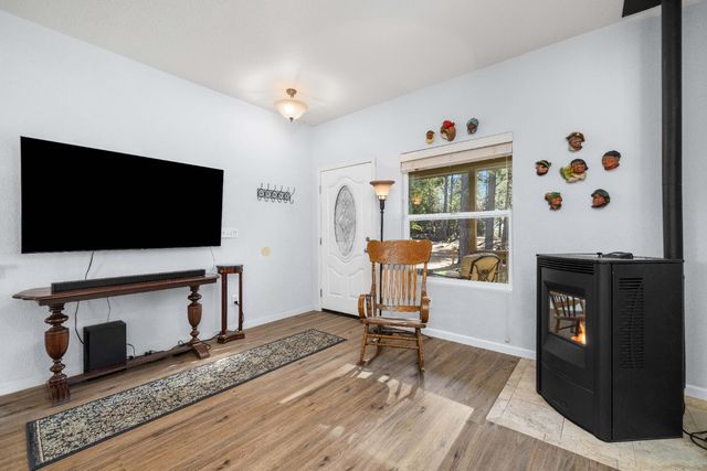 6843 Log Cabin Ln, Placerville, CA 95667