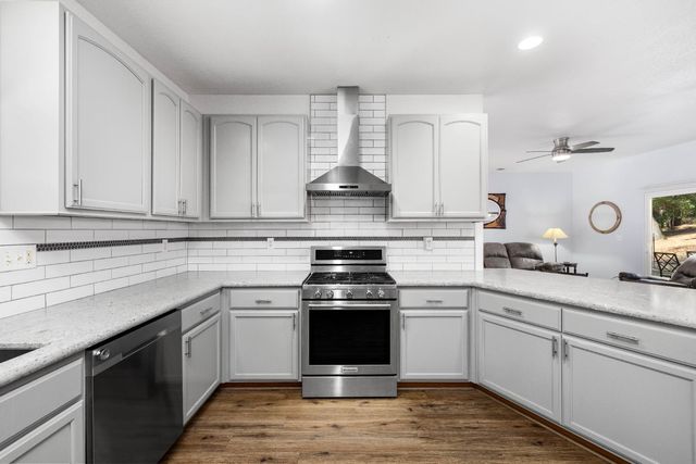 6843 Log Cabin Ln, Placerville, CA 95667