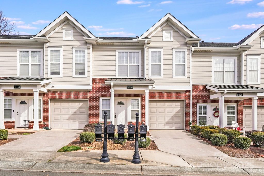 14130 Castle Abbey Lane, Charlotte, NC 28277