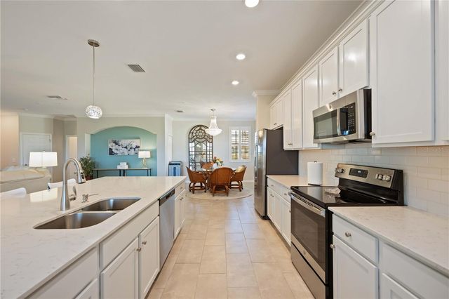 10817 TARFLOWER DRIVE 201, Venice, FL 34293