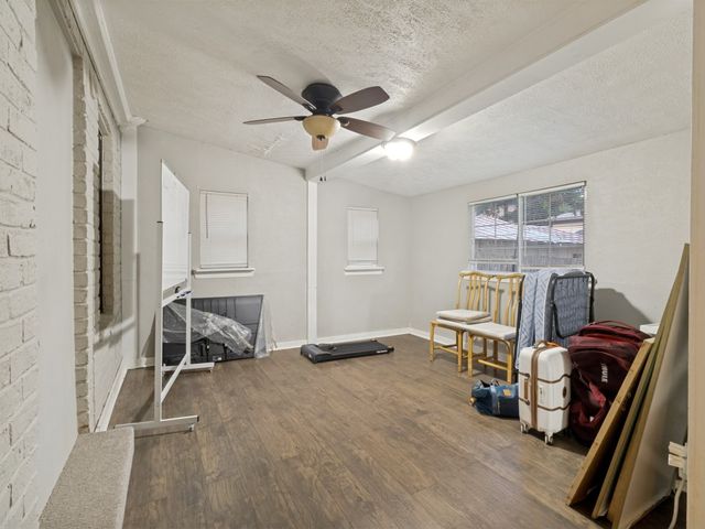 5318 Vanderbilt Avenue, Dallas, TX 75206