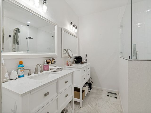 5318 Vanderbilt Avenue, Dallas, TX 75206