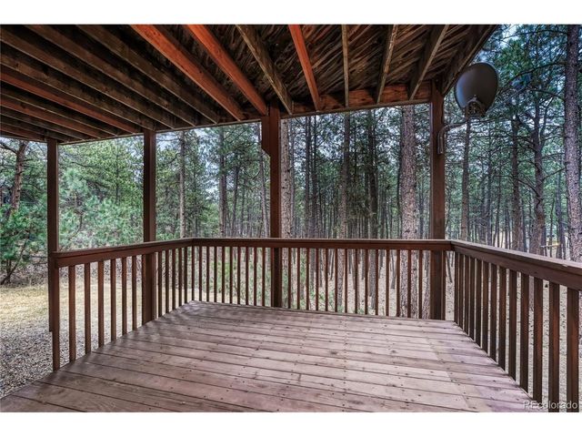 15585 Falcon Ridge Ct, Colorado Springs, CO 80921