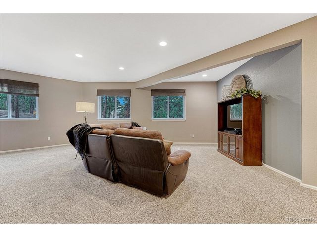 15585 Falcon Ridge Ct, Colorado Springs, CO 80921