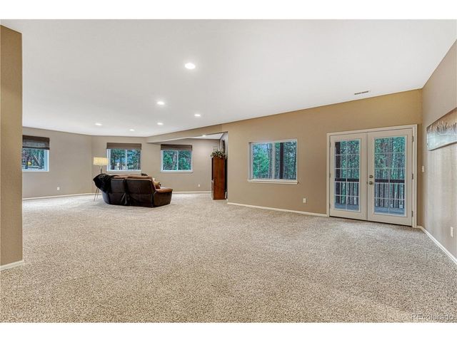 15585 Falcon Ridge Ct, Colorado Springs, CO 80921