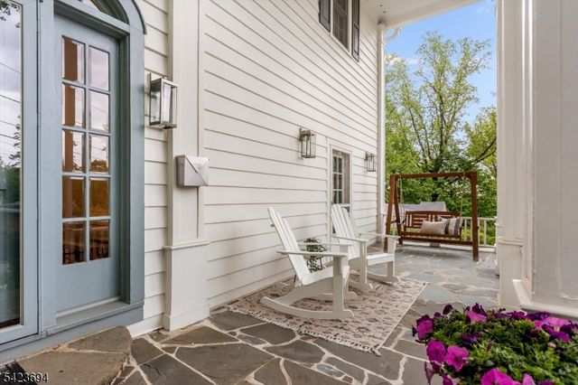 9 Warner Rd, Maplewood Twp., NJ 07040