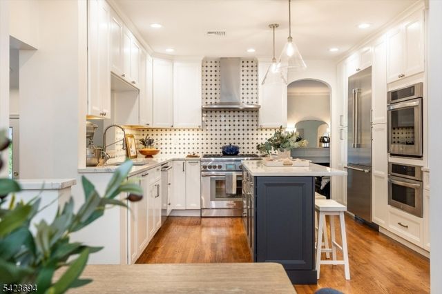 9 Warner Rd, Maplewood Twp., NJ 07040