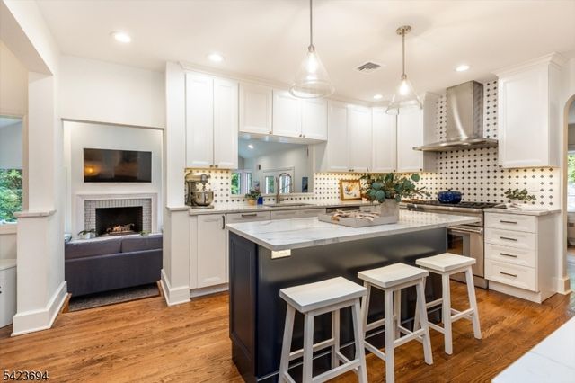 9 Warner Rd, Maplewood Twp., NJ 07040