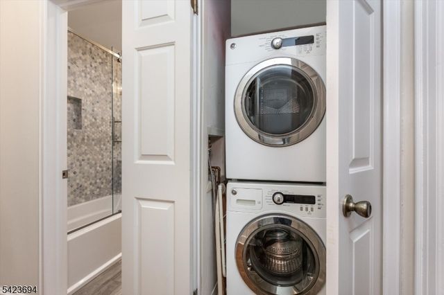 9 Warner Rd, Maplewood Twp., NJ 07040