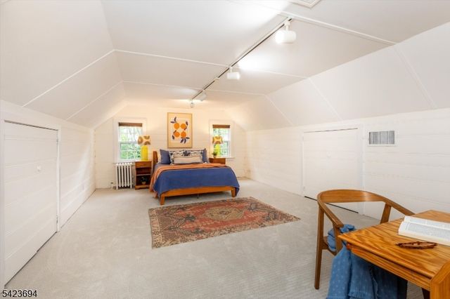 9 Warner Rd, Maplewood Twp., NJ 07040