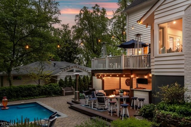 9 Warner Rd, Maplewood Twp., NJ 07040