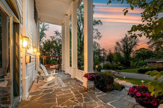 9 Warner Rd, Maplewood Twp., NJ 07040