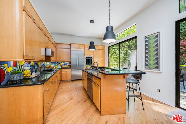 9953 Westwanda Drive, Beverly Hills, CA 90210