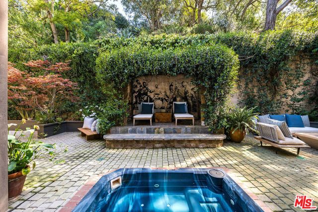 9953 Westwanda Drive, Beverly Hills, CA 90210