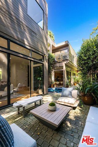 9953 Westwanda Drive, Beverly Hills, CA 90210