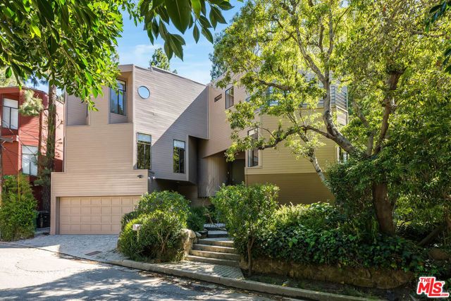 9953 Westwanda Drive, Beverly Hills, CA 90210
