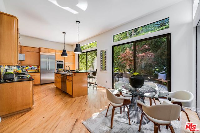 9953 Westwanda Drive, Beverly Hills, CA 90210