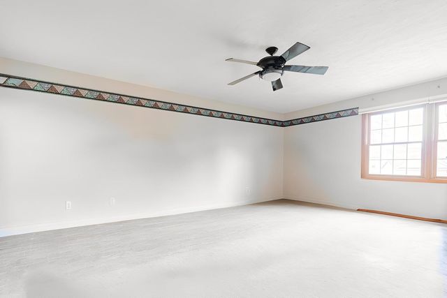 3 Harvest Court, Bloomington, IL 61704