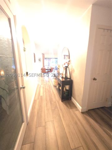 19130 NW 10th St, Pembroke Pines, FL 33029