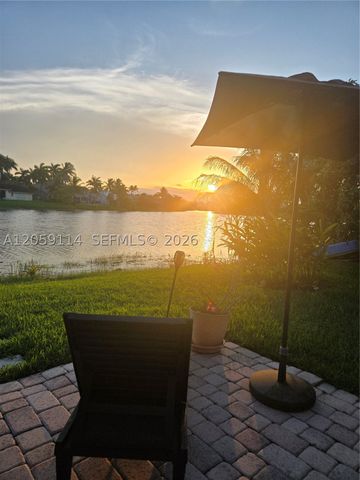 19130 NW 10th St, Pembroke Pines, FL 33029