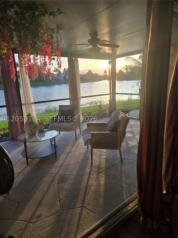19130 NW 10th St, Pembroke Pines, FL 33029