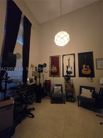 19130 NW 10th St, Pembroke Pines, FL 33029