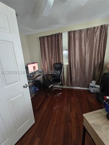 19130 NW 10th St, Pembroke Pines, FL 33029