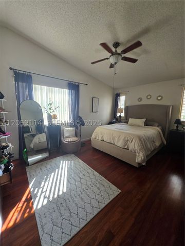 19130 NW 10th St, Pembroke Pines, FL 33029
