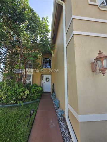 19130 NW 10th St, Pembroke Pines, FL 33029