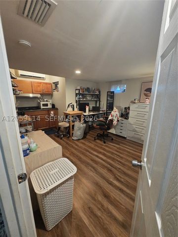 19130 NW 10th St, Pembroke Pines, FL 33029