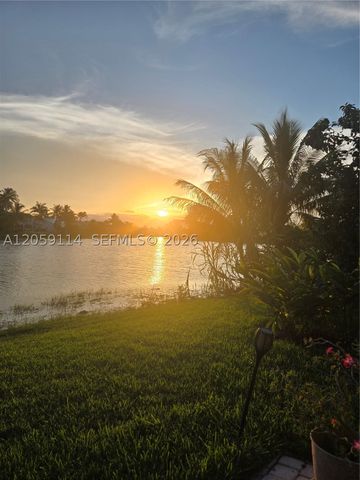 19130 NW 10th St, Pembroke Pines, FL 33029