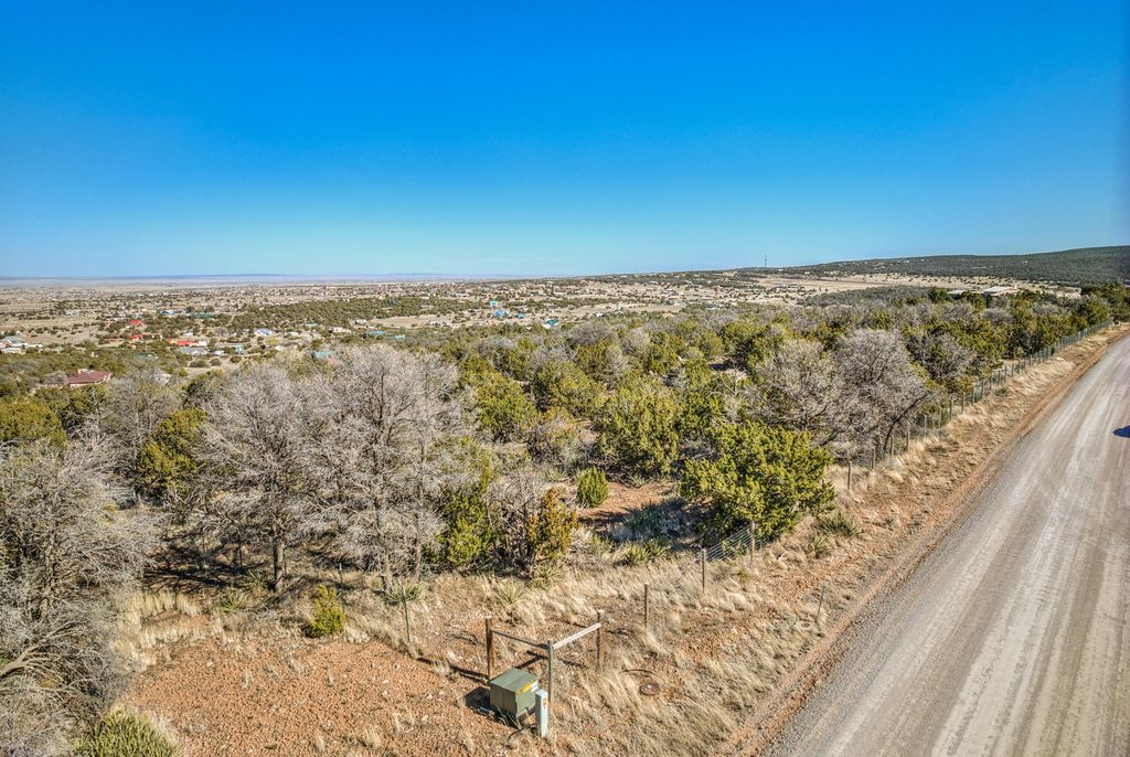 41 SNOWFLAKE Trail, Edgewood, NM 87015