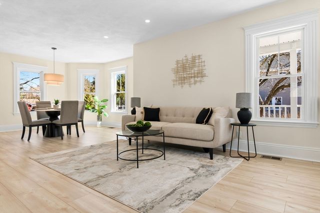 19 Laurel St, Saugus, MA 01906