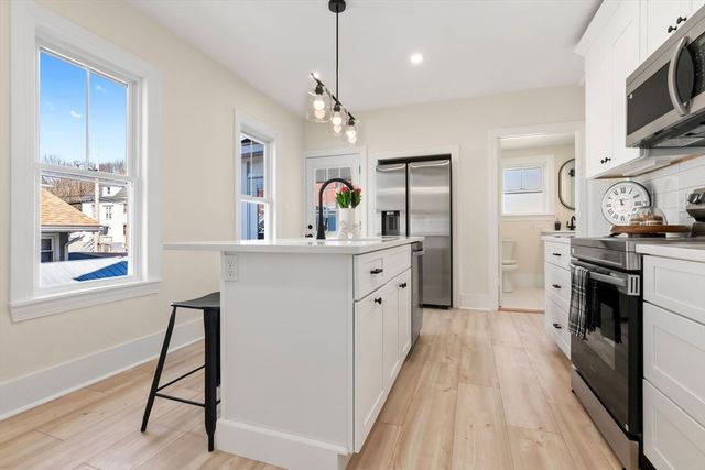 19 Laurel St, Saugus, MA 01906