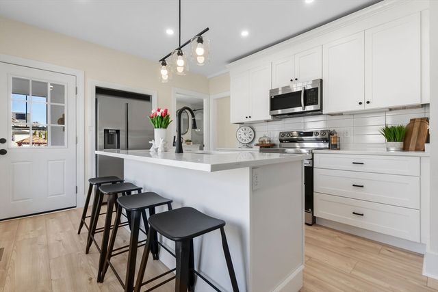 19 Laurel St, Saugus, MA 01906