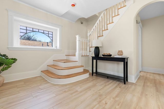 19 Laurel St, Saugus, MA 01906