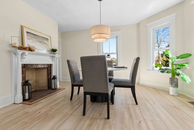 19 Laurel St, Saugus, MA 01906