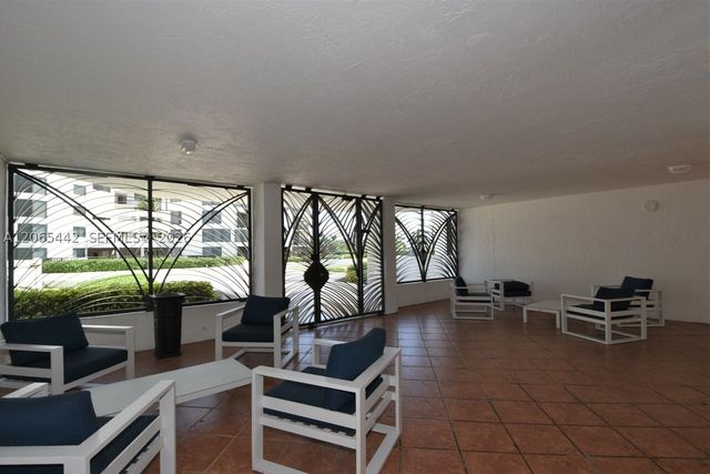 2565 S Ocean Blvd 112N, Highland Beach, FL 33487