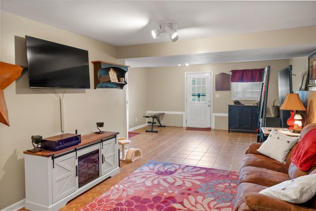 113 Fox Tail Lane, Frankfort, KY 40601