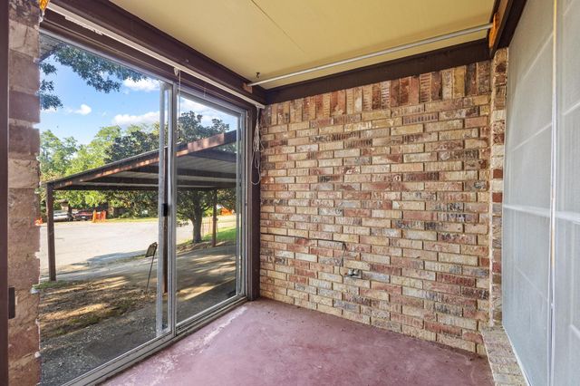 905 Seymore Circle, Denison, TX 75020