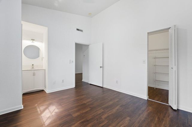 6207 Garden Court, Davie, FL 33314