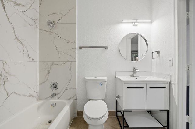 6207 Garden Court, Davie, FL 33314