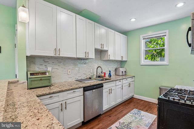 2700 HAMILTON AVE, Baltimore, MD 21214