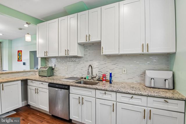 2700 HAMILTON AVE, Baltimore, MD 21214