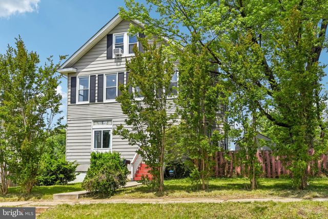 2700 HAMILTON AVE, Baltimore, MD 21214
