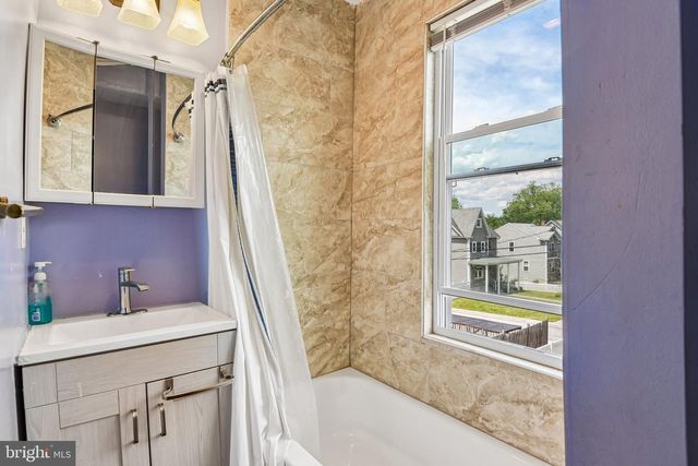 2700 HAMILTON AVE, Baltimore, MD 21214