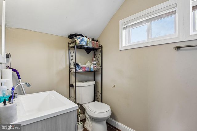 2700 HAMILTON AVE, Baltimore, MD 21214
