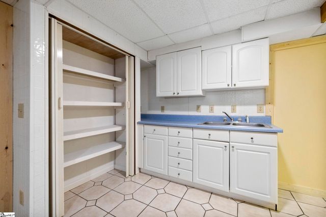 195 Pine Trace, Campobello, SC 29322
