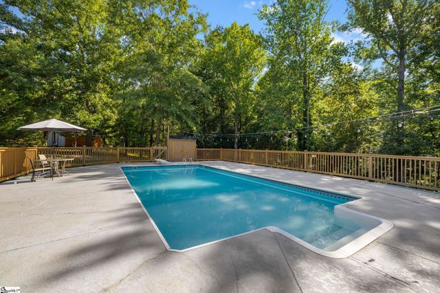 195 Pine Trace, Campobello, SC 29322