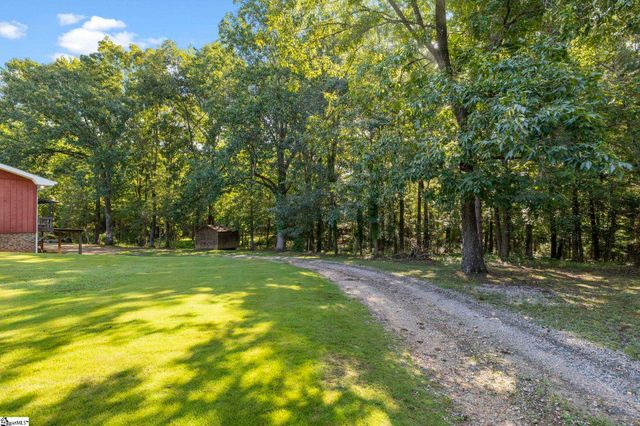 195 Pine Trace, Campobello, SC 29322